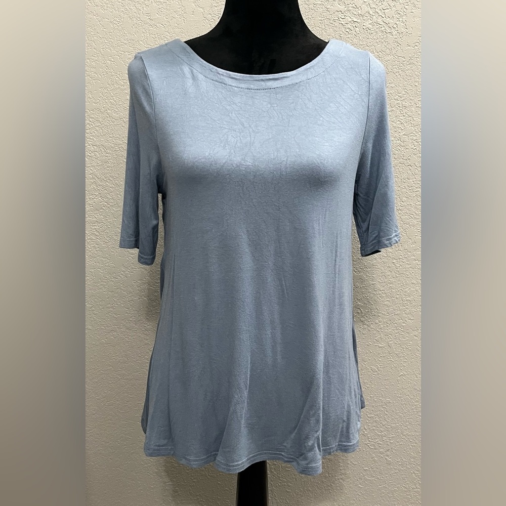 Hannah Light Blue Soft, Knotted Back Shirt - Sz Women’s Small